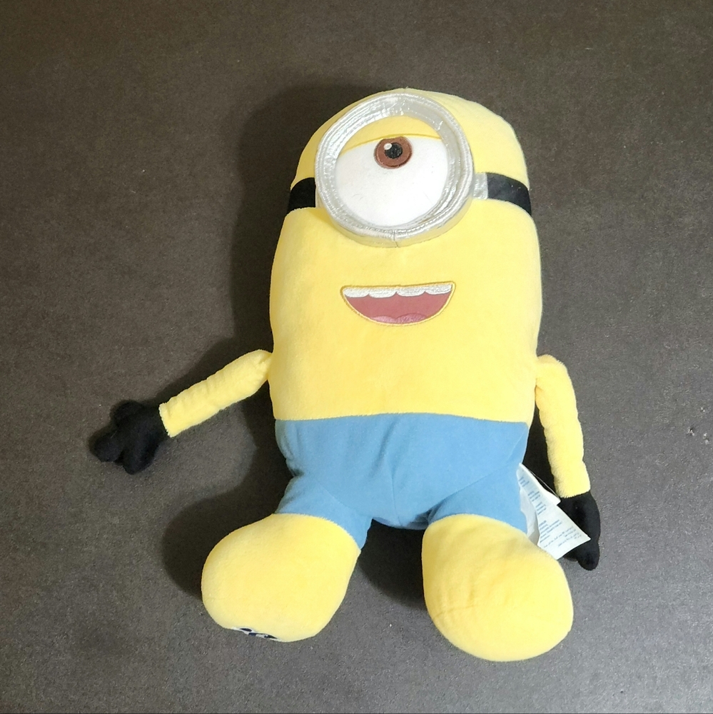Build-A-Bear Despicable Me Stuart Minion plush